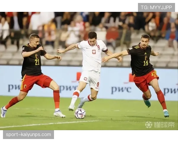 换人次数规则：由赛事决定，常见规定每场最多5次